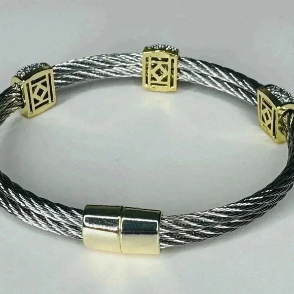 Two Tone Three Stations Pave Crystals - Picture 5 of 5